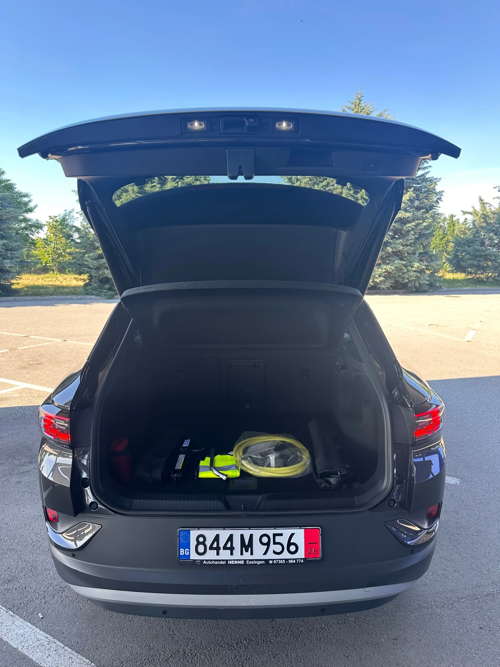 VW ID.4 PRO 1St MAX/MATRIX/PANO/HEAD UP/360/Keyless/МАСАЖ, снимка 17 - Автомобили и джипове - 54714907