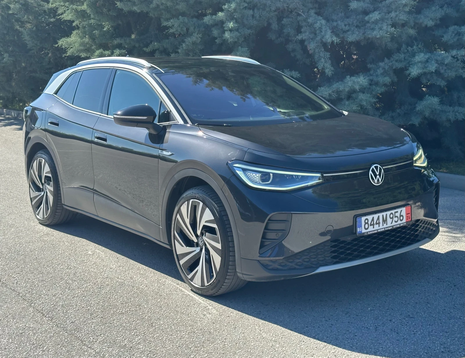 VW ID.4 PRO 1St MAX/MATRIX/PANO/HEAD UP/360/Keyless/МАСАЖ, снимка 3 - Автомобили и джипове - 54714907