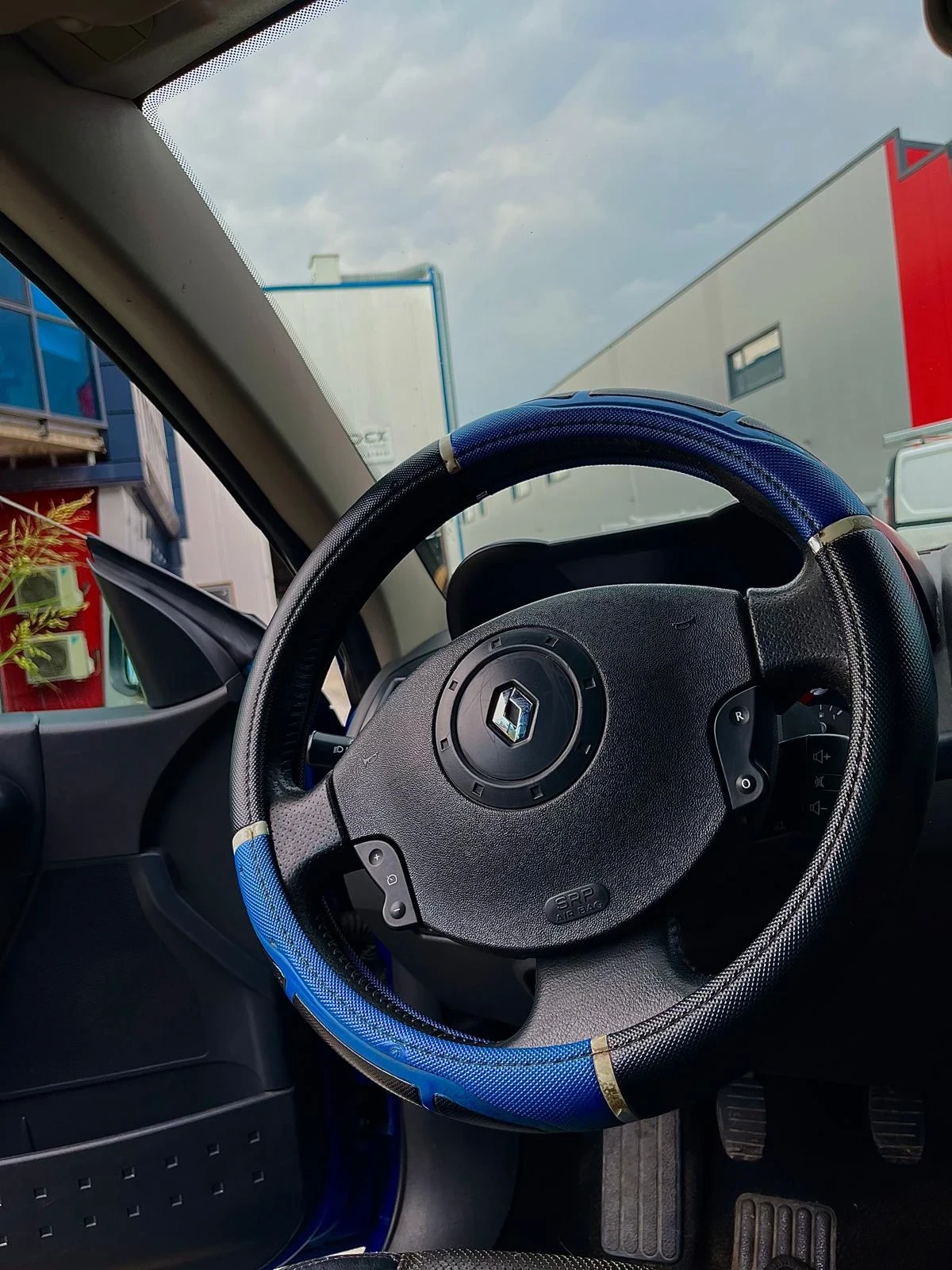 Renault Megane, снимка 8 - Автомобили и джипове - 55827082