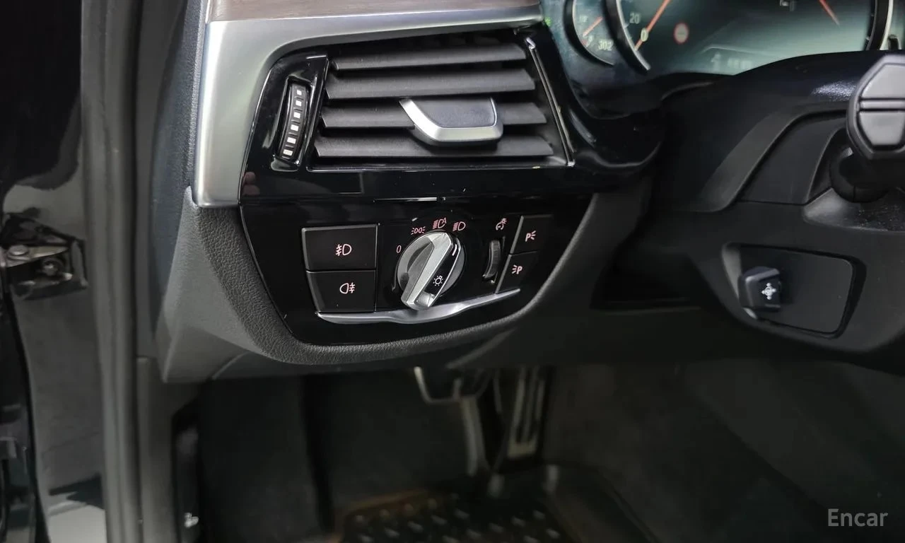 BMW 520 XDRIVE20D * M SPORT* ��������� ���� �� ��������*   | Mobile.bg � ����������� 12