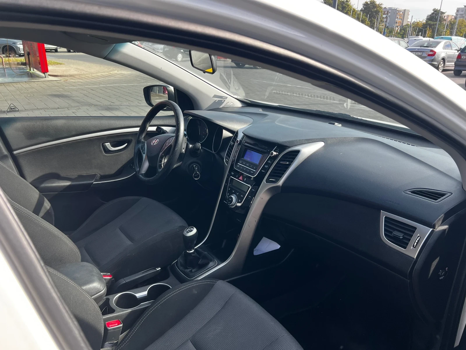 Hyundai I30 1.6 LPG, снимка 5 - Автомобили и джипове - 56154920