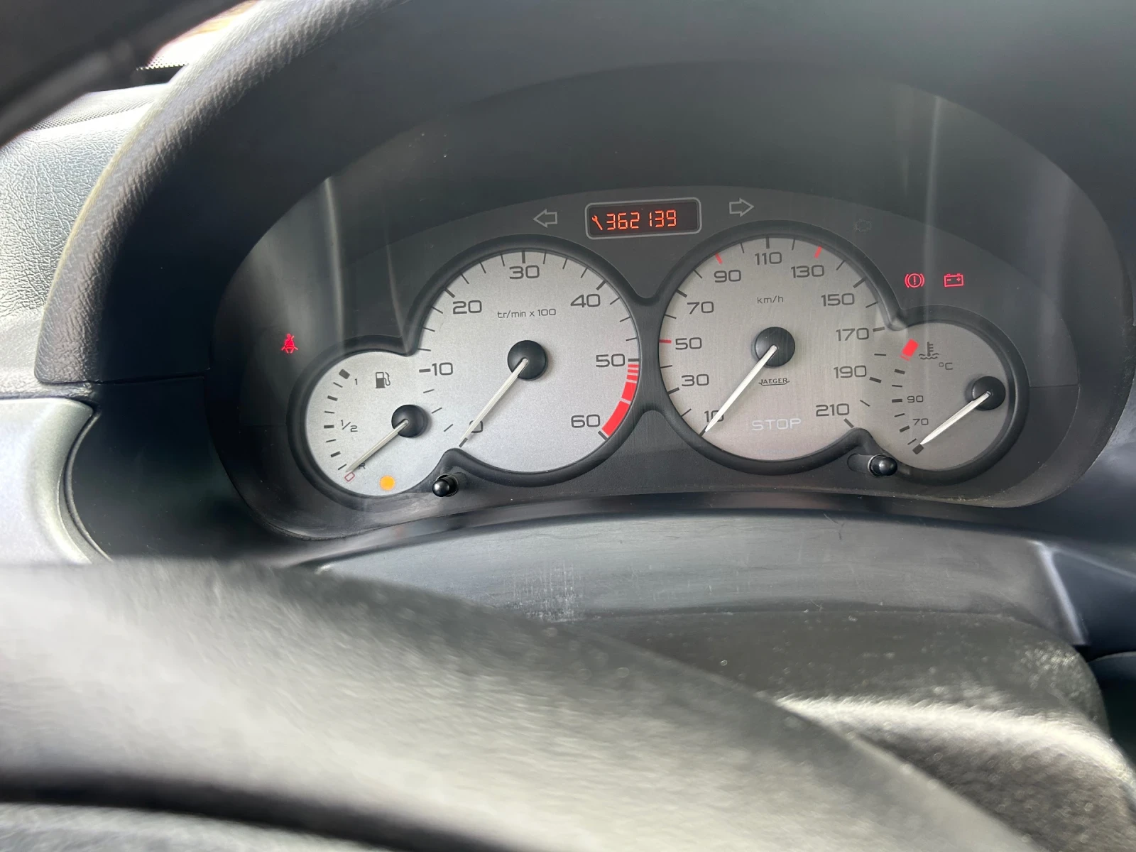 Peugeot Partner Пътнически, снимка 2 - Автомобили и джипове - 56666395