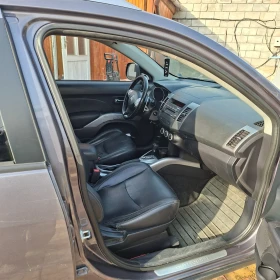 Mitsubishi Outlander 2.4 с газов инжекцион, кожен салон - 7300 € / 14277.56 лв. - 67185787 7