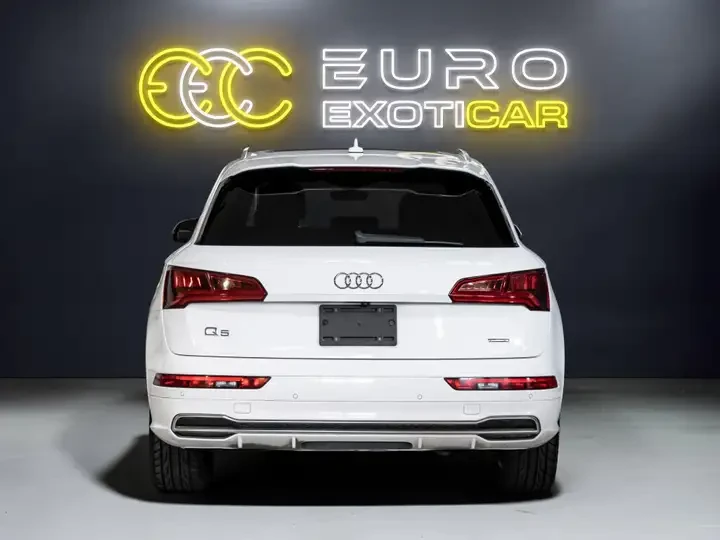 Audi Q5 Titanium Premium Plus * 45 TFSI * CARFAX * , снимка 5 - Автомобили и джипове - 54784643