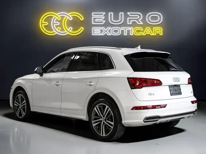 Audi Q5 Titanium Premium Plus * 45 TFSI * CARFAX * , снимка 4 - Автомобили и джипове - 54784643