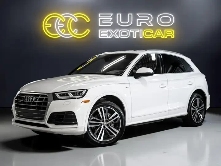 Audi Q5 Titanium Premium Plus * 45 TFSI * CARFAX * , снимка 3 - Автомобили и джипове - 54784643