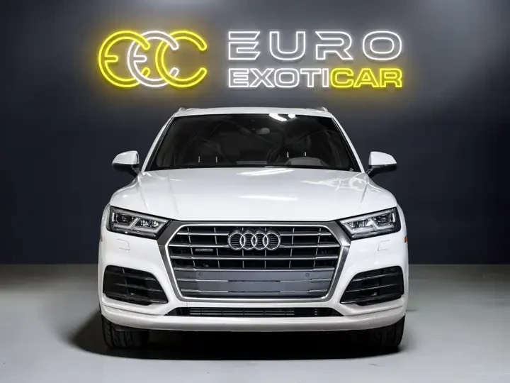 Audi Q5 Titanium Premium Plus * 45 TFSI * CARFAX * , снимка 2 - Автомобили и джипове - 54784643