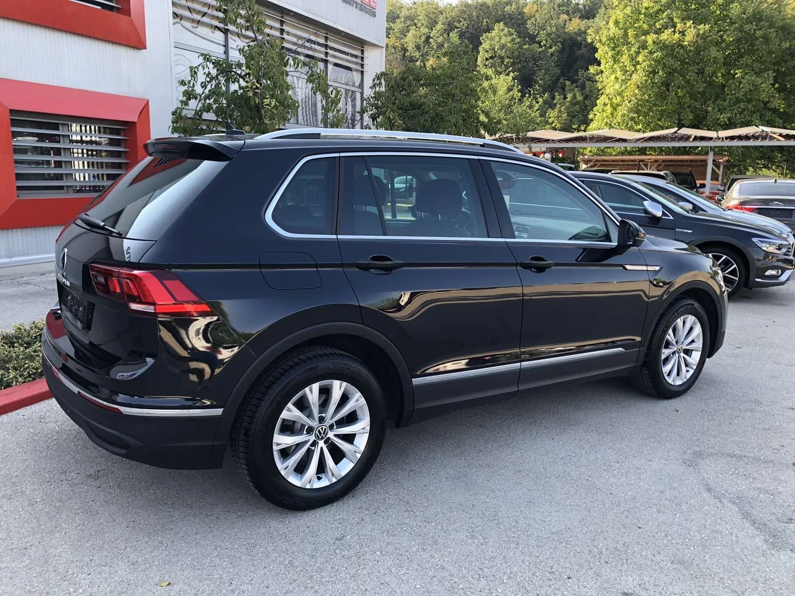 VW Tiguan 20TDi 124хил.км. - изображение 4