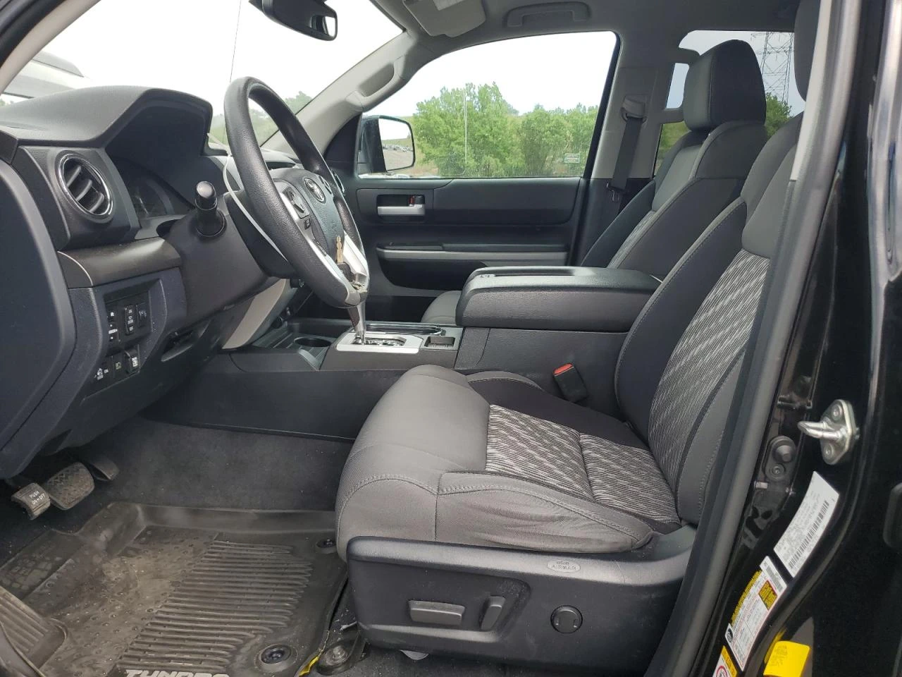 Toyota Tundra DOUBLE CAB SR - изображение 7