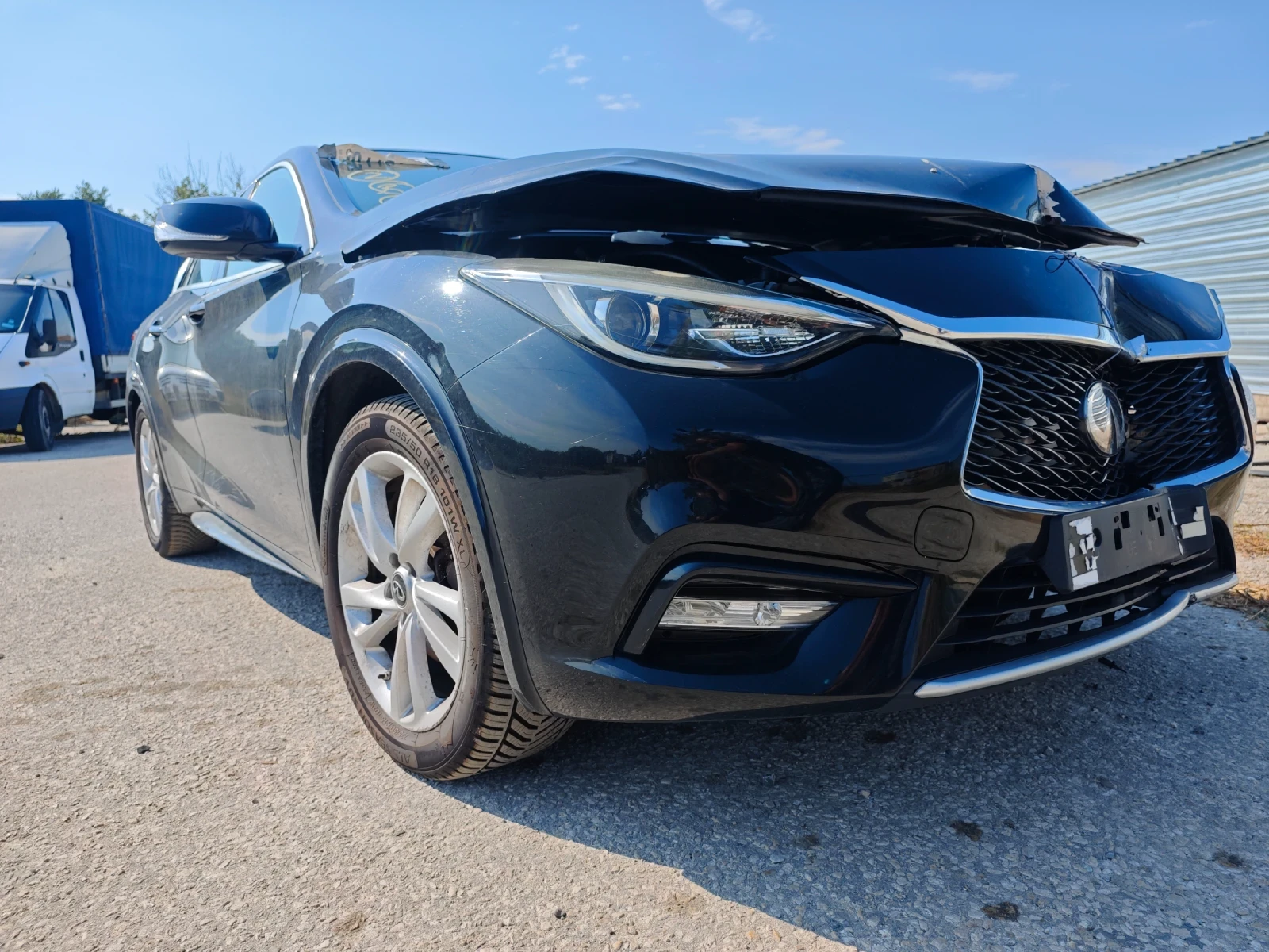 Infiniti Q30  - изображение 6