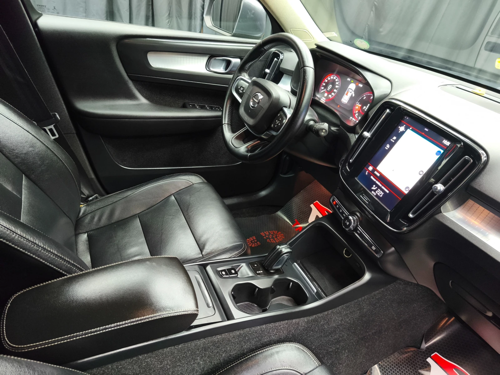 Volvo XC40 2.0d Automatic4WD Euro6D  | Mobile.bg   13