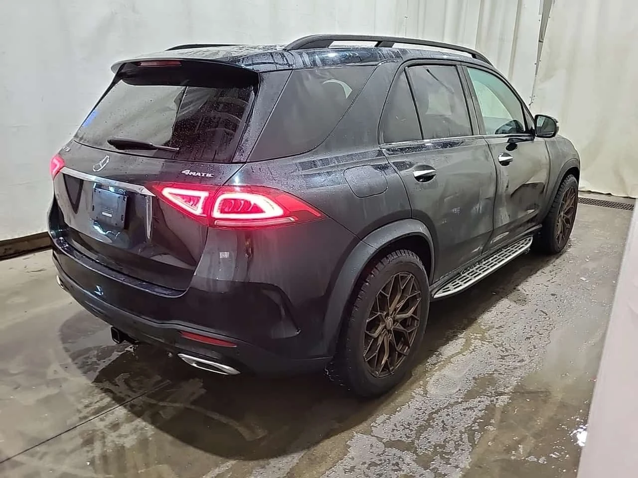 Mercedes-Benz GLE * 350 * CARFAX * ДИСТРОНИК * ПАНОРАМА * , снимка 3 - Автомобили и джипове - 54132043