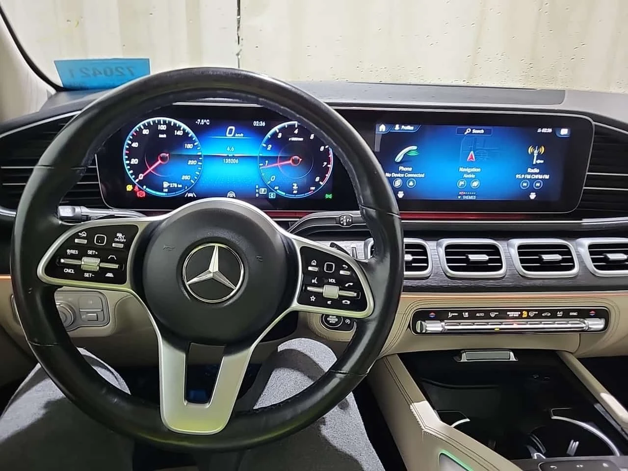 Mercedes-Benz GLE * 350 * CARFAX * ДИСТРОНИК * ПАНОРАМА * , снимка 7 - Автомобили и джипове - 54132043