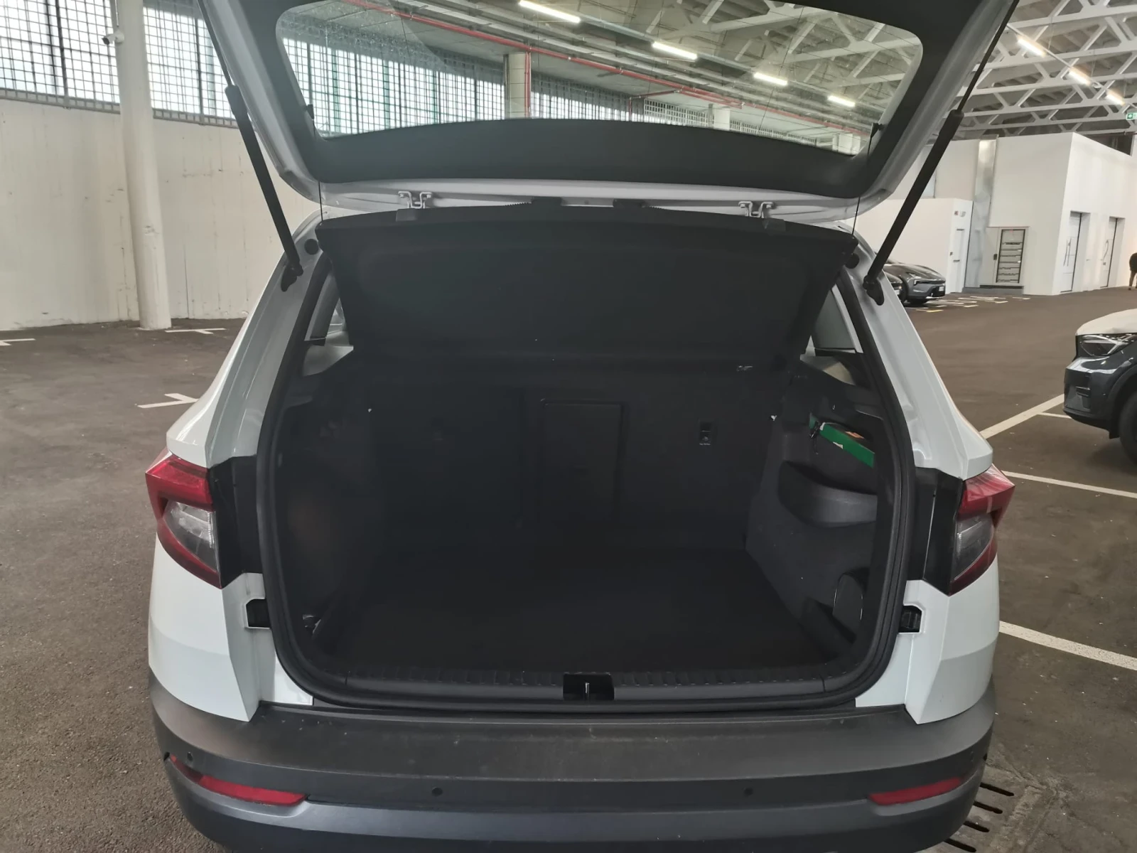 Skoda Karoq 1.5 TSI 150 KC DSG 4X4 EURO 6D 146383 KM !!!, снимка 3 - Автомобили и джипове - 54414415