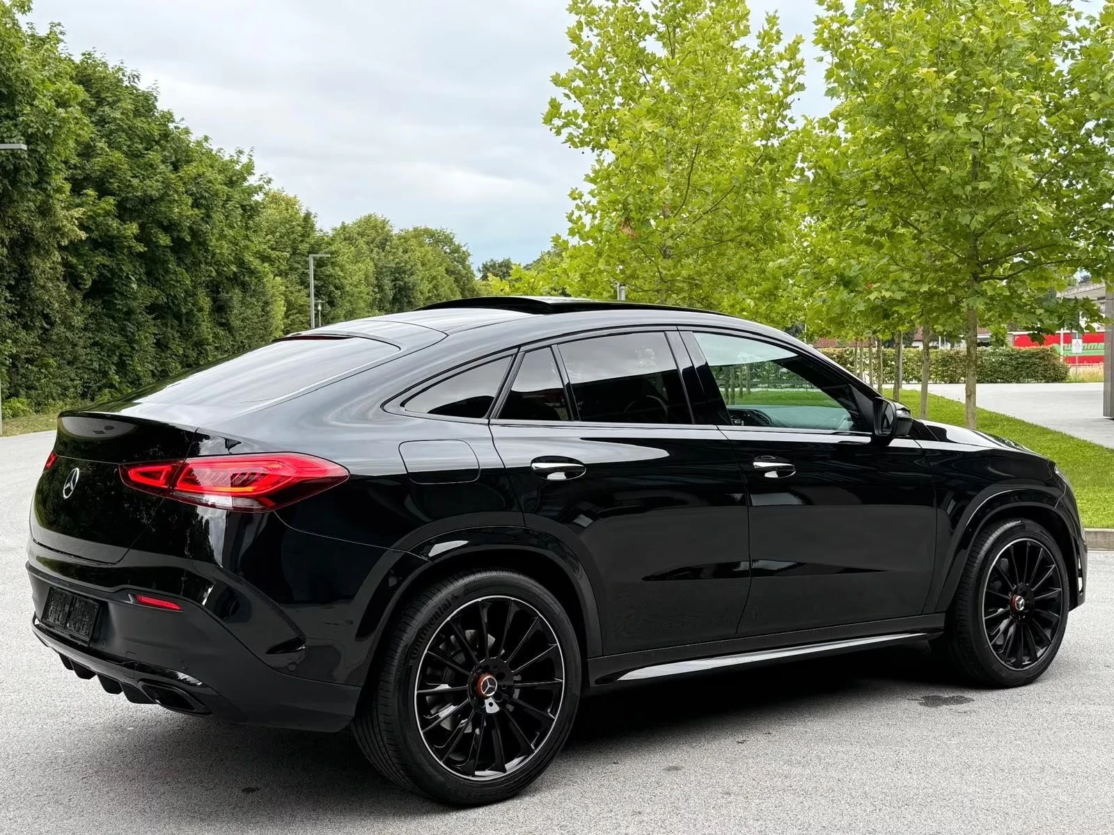 Mercedes-Benz GLE 350 d* 4Matic* AMG* HUD* Coupe* Pano, снимка 3 - Автомобили и джипове - 54957598
