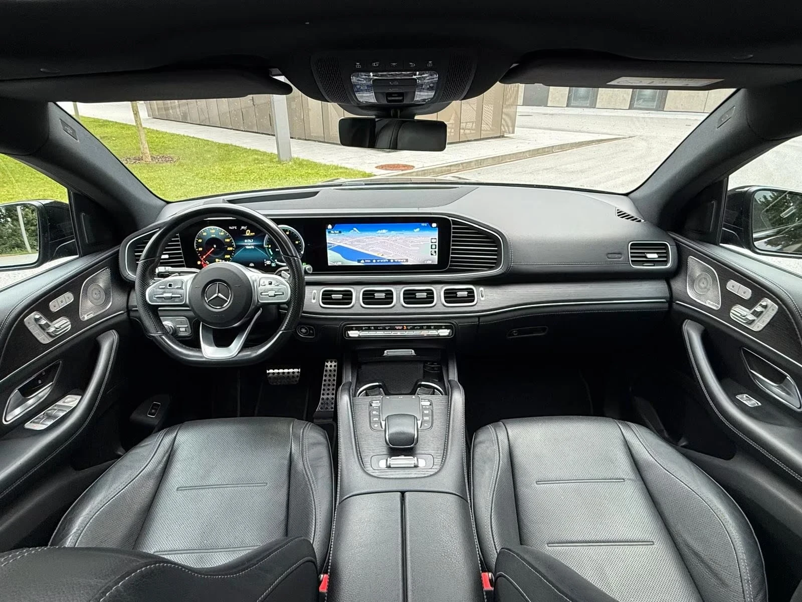 Mercedes-Benz GLE 350 d* 4Matic* AMG* HUD* Coupe* Pano, снимка 4 - Автомобили и джипове - 54957598
