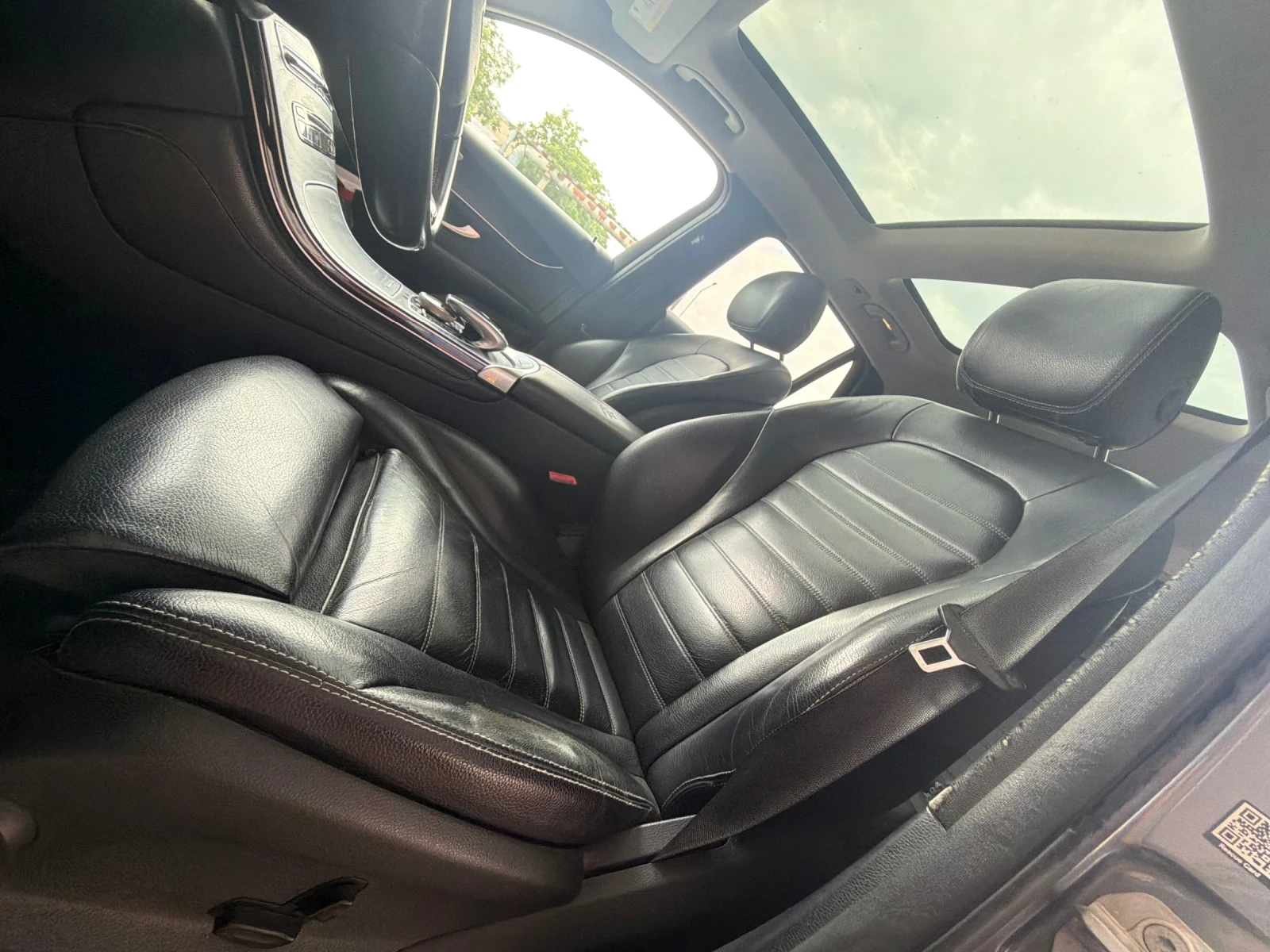 Mercedes-Benz GLC 220 AMG* ПАНОРАМА* КАМЕРА* КОЖА* , снимка 15 - Автомобили и джипове - 55013688