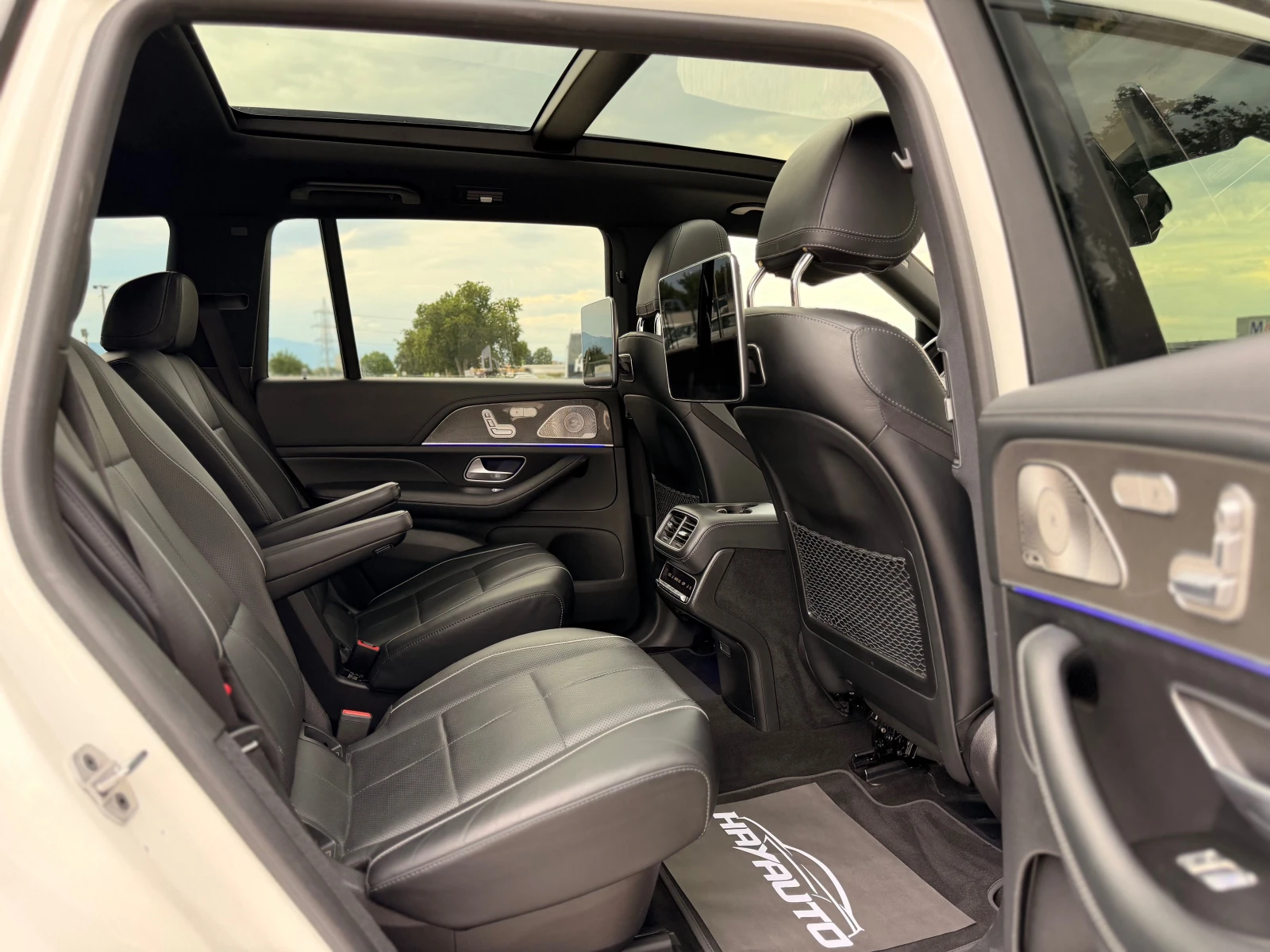 Mercedes-Benz GLS 400 d= 4Matic= AMG= Diplomatic= 3xTV= Carbon Pack= Bur, снимка 11 - Автомобили и джипове - 55211469
