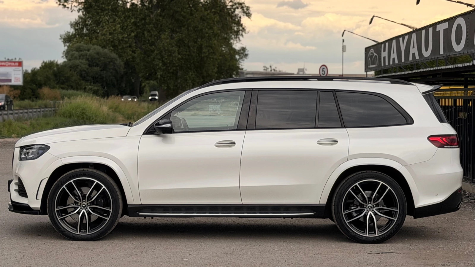 Mercedes-Benz GLS 400 d= 4Matic= AMG= Diplomatic= 3xTV= Carbon Pack= Bur, снимка 7 - Автомобили и джипове - 55211469
