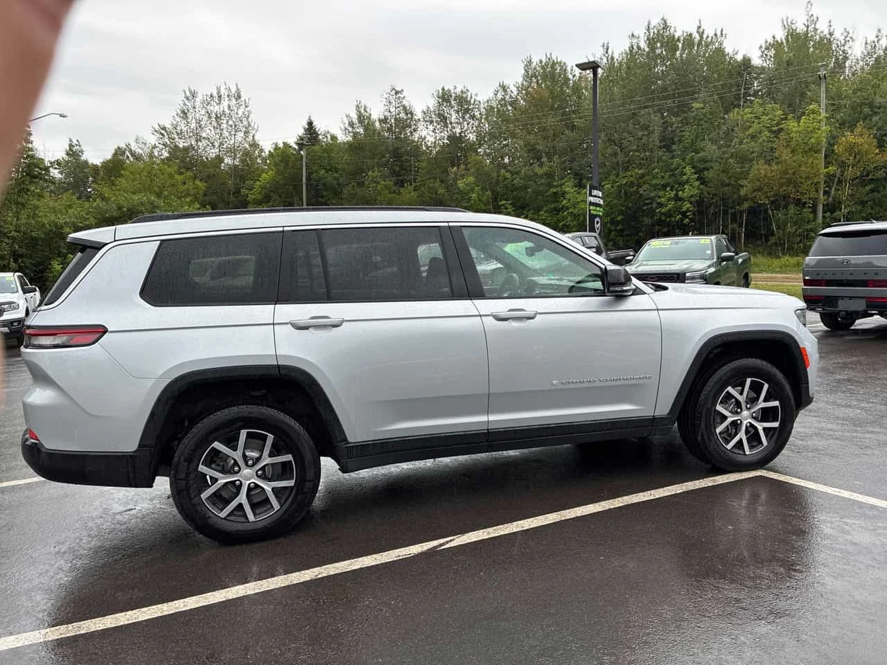 Jeep Grand cherokee * Limited * АВТОКРЕДИТ БЕЗ ПЪРВОНАЧАЛНА ВНОСКА* , снимка 3 - Автомобили и джипове - 55693690