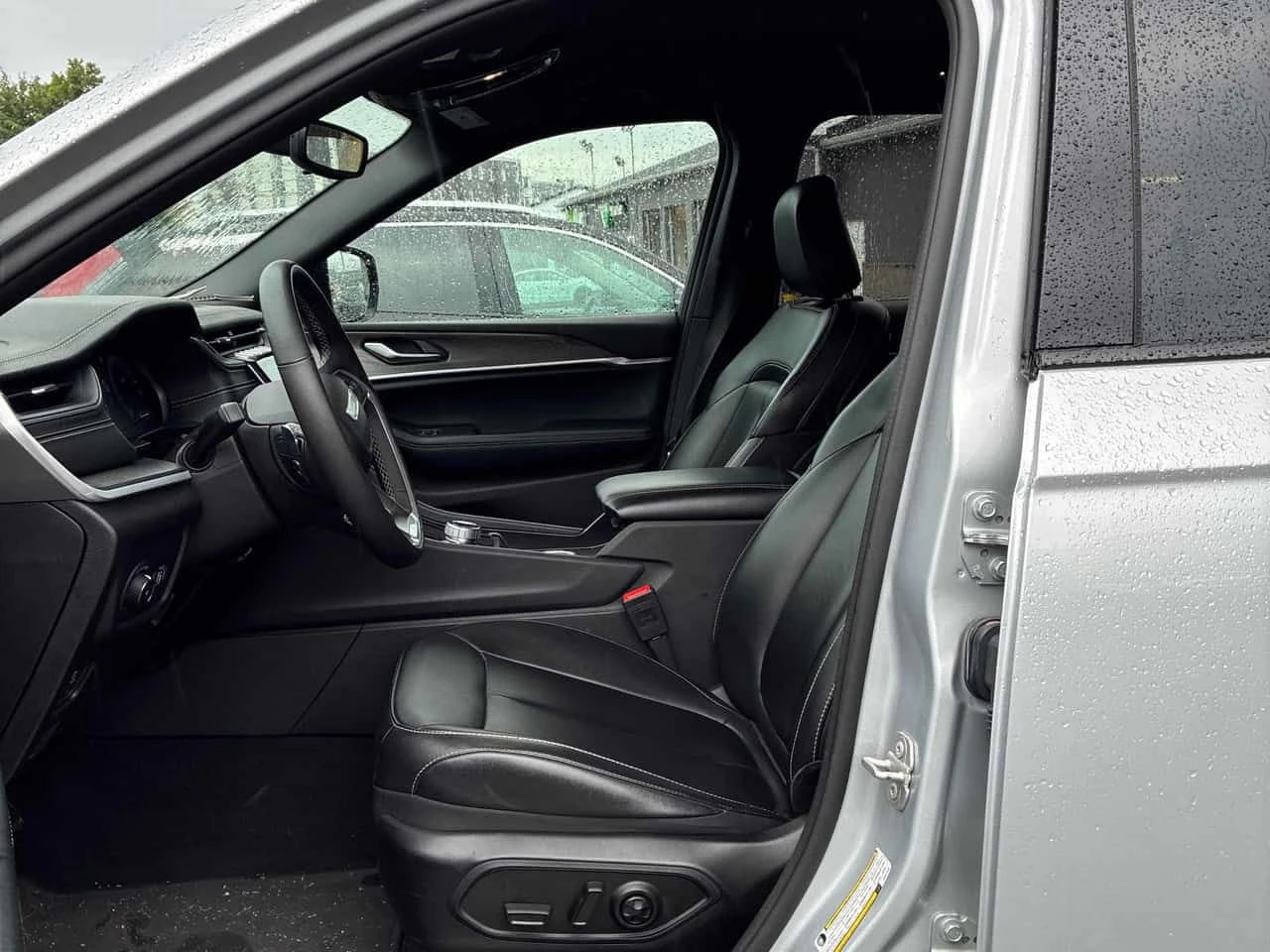 Jeep Grand cherokee * Limited * АВТОКРЕДИТ БЕЗ ПЪРВОНАЧАЛНА ВНОСКА* , снимка 13 - Автомобили и джипове - 55693690