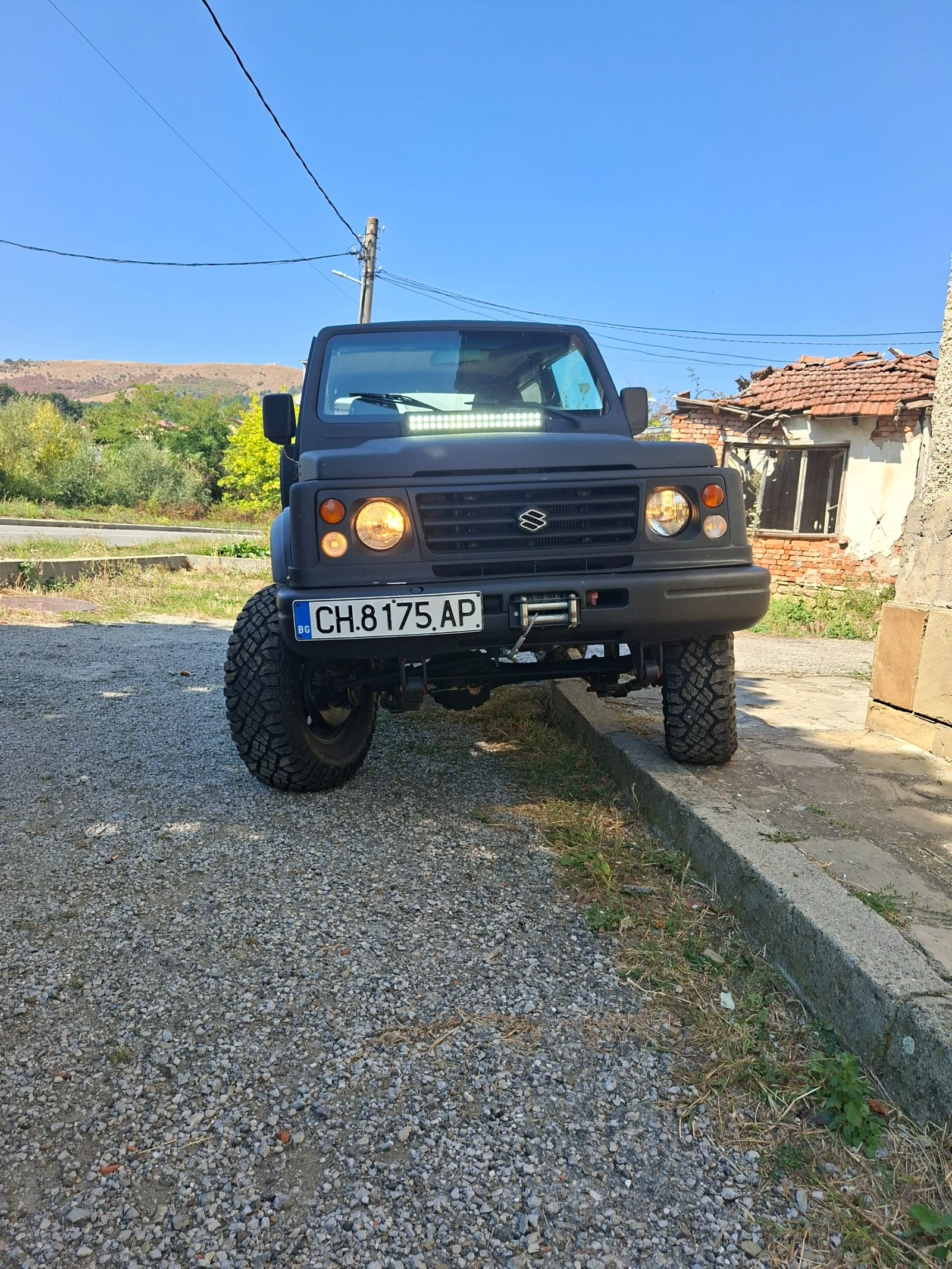 Suzuki Samurai