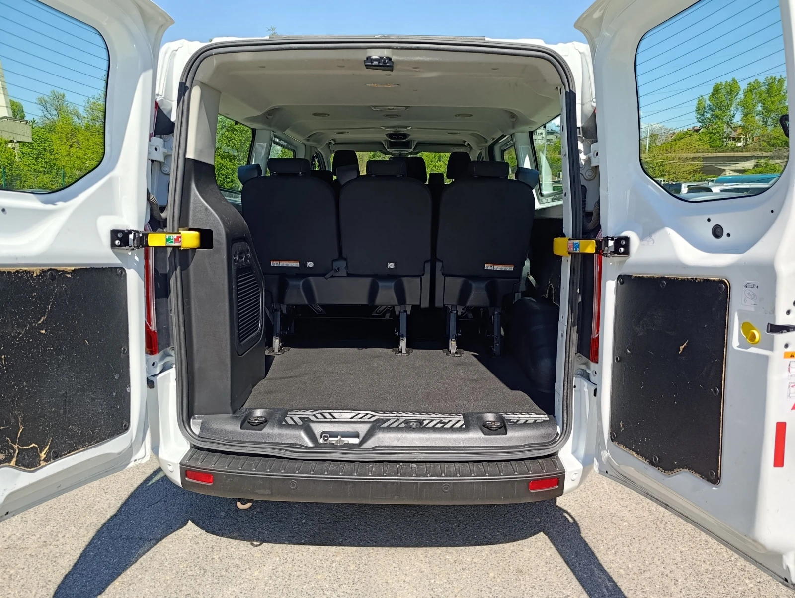 Ford Transit Custom 2.0 ТDCI 8+ 1 Закупен от БГ, снимка 14 - Бусове и автобуси - 54456236