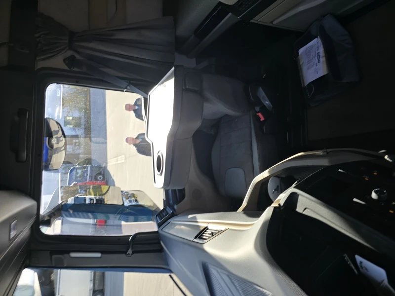 Man Tgx 18.540 d38 Premium, снимка 16 - Камиони - 52397377