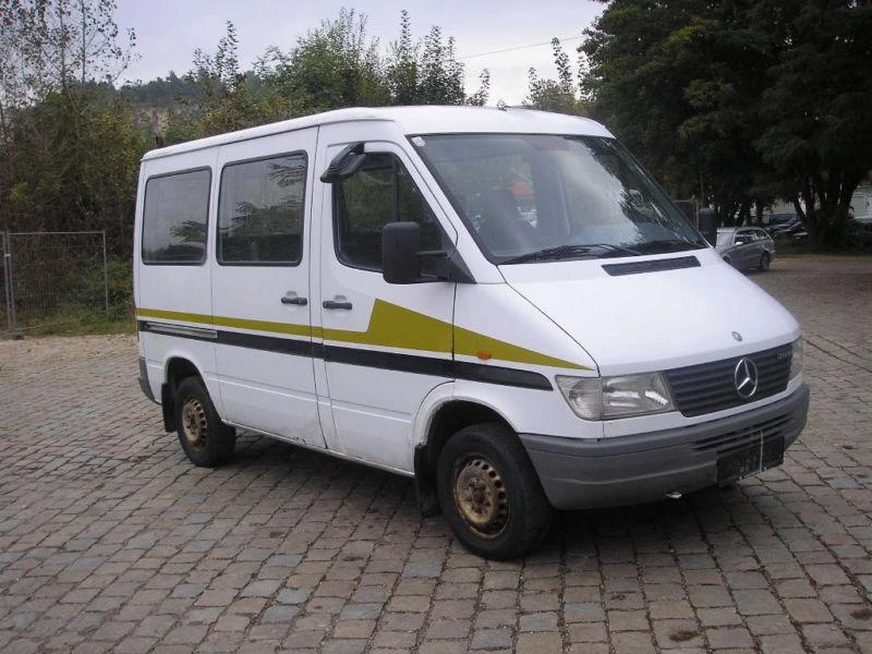 Електрическа система за Mercedes-Benz Sprinter 210, снимка 1 - Части - 22445558