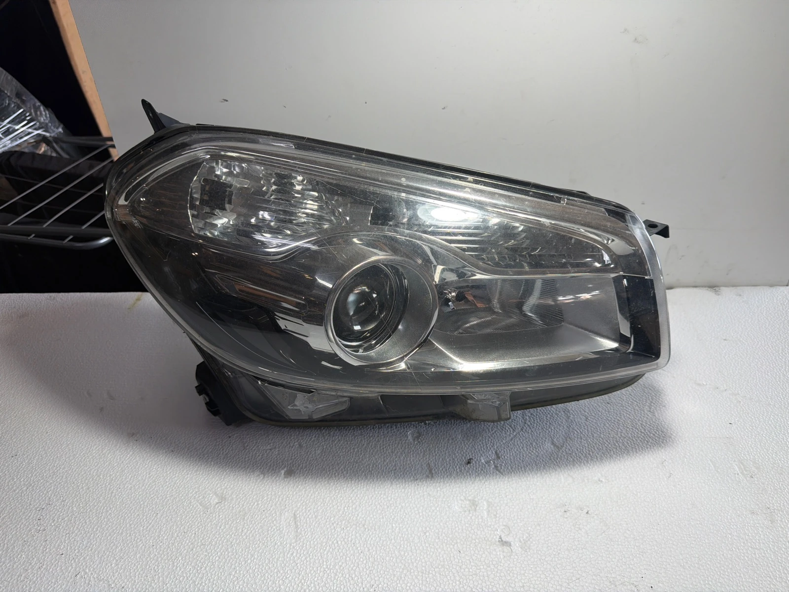 фар десен ксенон без баласт  Nissan Qashqai