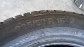 Гуми Зимни 225/50R16, снимка 8