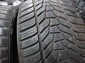 Гуми Зимни 225/40R18, снимка 4