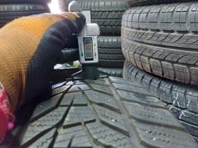 Гуми Зимни 225/40R18, снимка 5