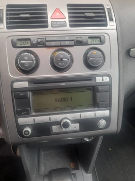 VW Touran 2.140 DSG, снимка 2