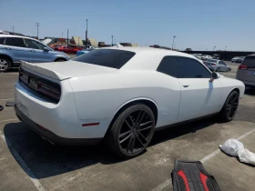 Dodge Challenger 3.6l Sxt, снимка 3