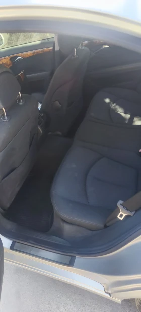 Mercedes-Benz E 270 Седан, снимка 5