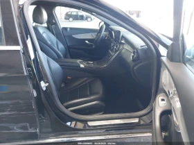 Обява за продажба на Mercedes-Benz C 300 Burmaster* подгрев* 2 ключа* клип на мотора*  ~30 400 лв. - изображение 6 | Auto.bg Обява за продажба на Mercedes-Benz C 300 Burmaster* подгрев* 2 ключа* клип на мотора*  ~30 400 лв. - изображение 6