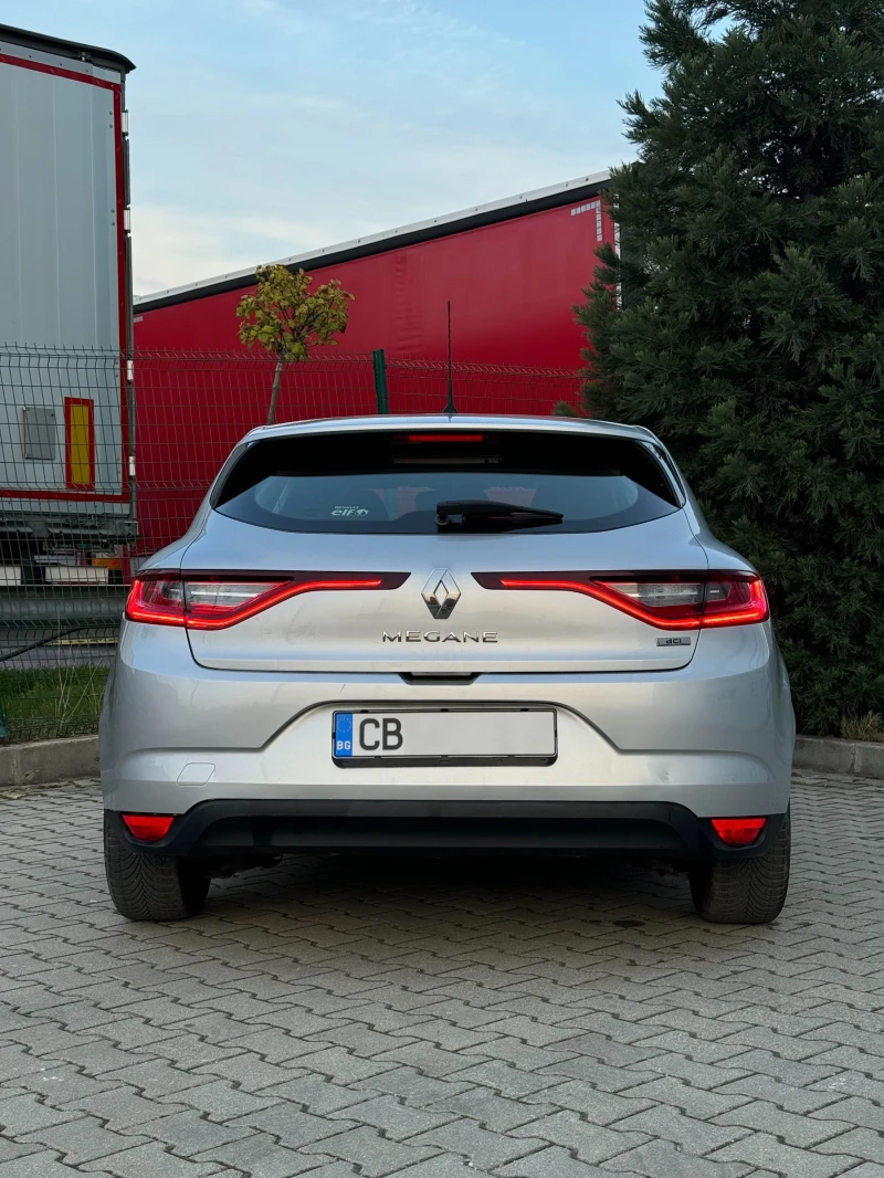 Renault Megane 1.5 dCI, снимка 5 - Автомобили и джипове - 47765135