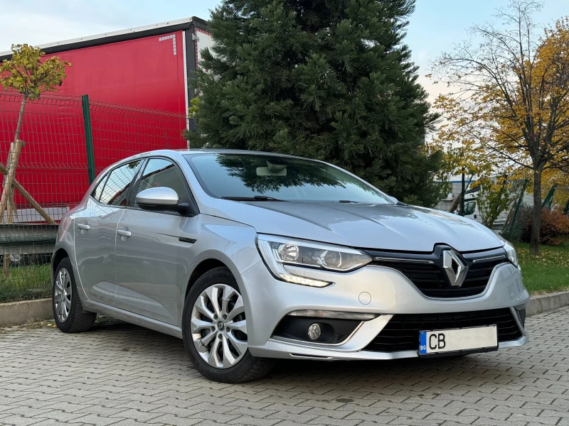 Renault Megane 1.5 dCI, снимка 3 - Автомобили и джипове - 47765135