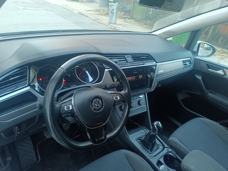 VW Touran  2.0 TDI , снимка 9 - Автомобили и джипове - 49583916