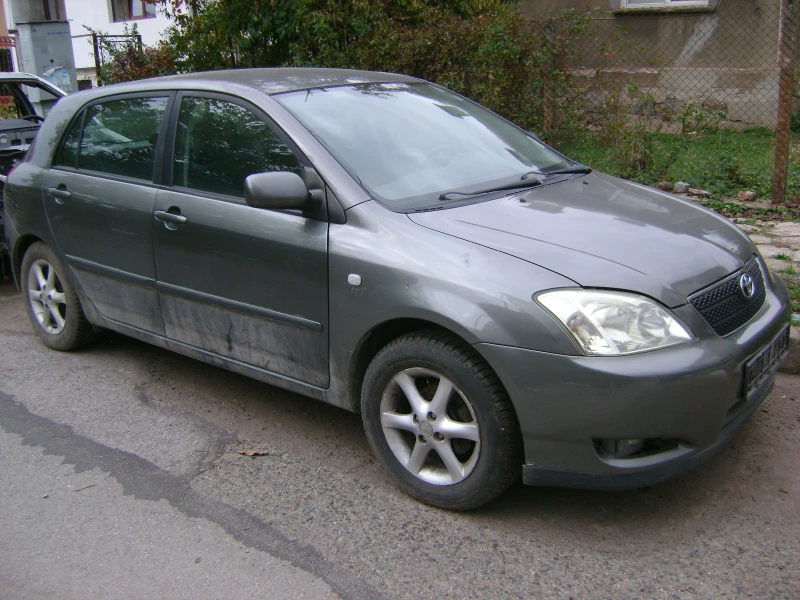 Toyota Corolla 1.6 VVT-I, снимка 3 - Автомобили и джипове - 52313560