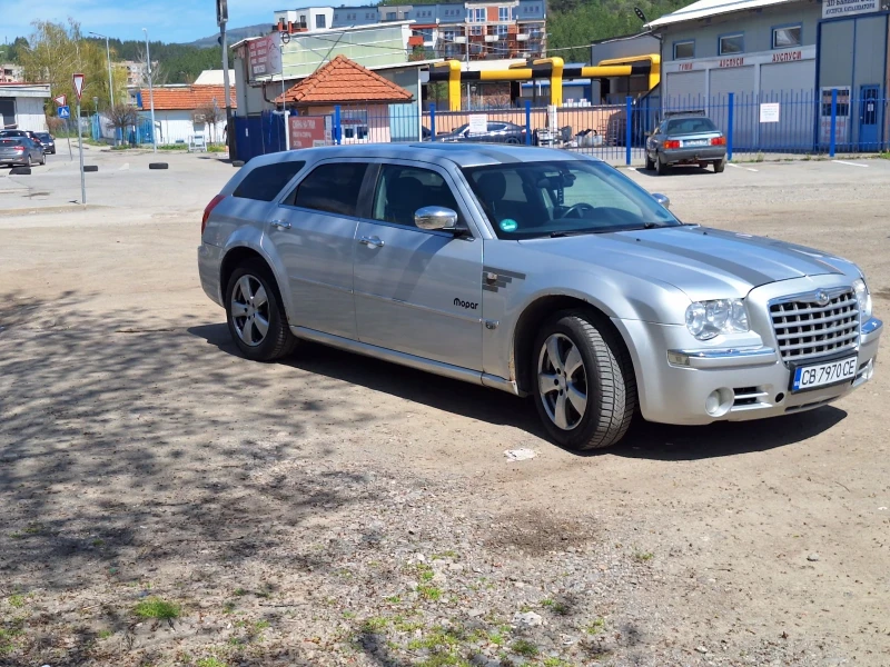 Chrysler 300c 5.7HEMI 4X4 LPG, снимка 3 - Автомобили и джипове - 52361795