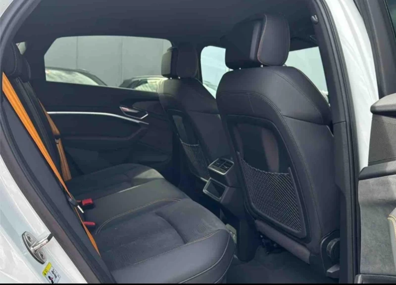 Audi E-Tron Quatro/Sportback/2xSline/Black Edition/B&O/Kam, снимка 16 - Автомобили и джипове - 52658020