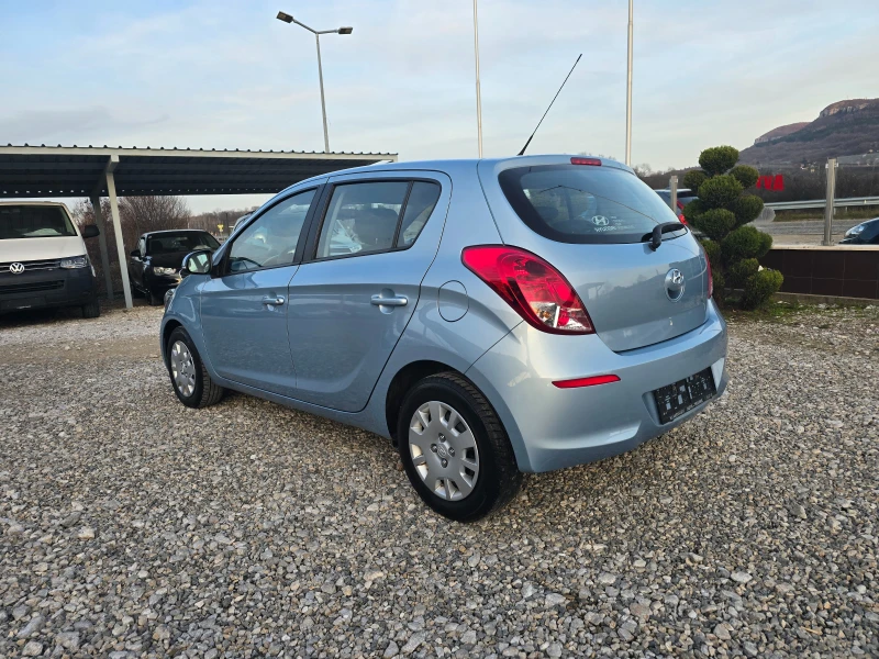 Hyundai I20 1.2 КЛИМАТИК РЕАЛНИ КИЛОМЕТРИ, снимка 3 - Автомобили и джипове - 52941963