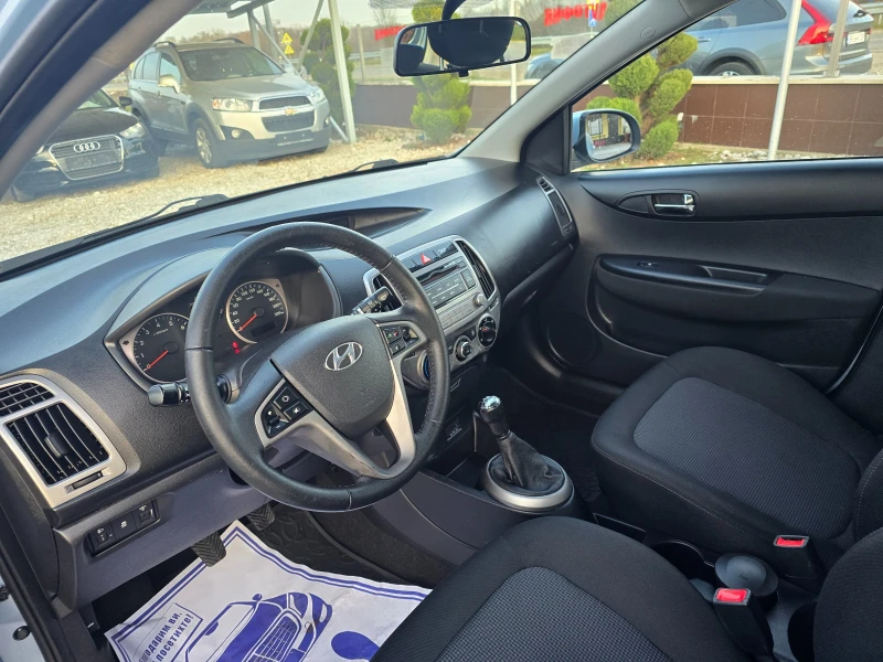 Hyundai I20 1.2 КЛИМАТИК РЕАЛНИ КИЛОМЕТРИ, снимка 9 - Автомобили и джипове - 52941963