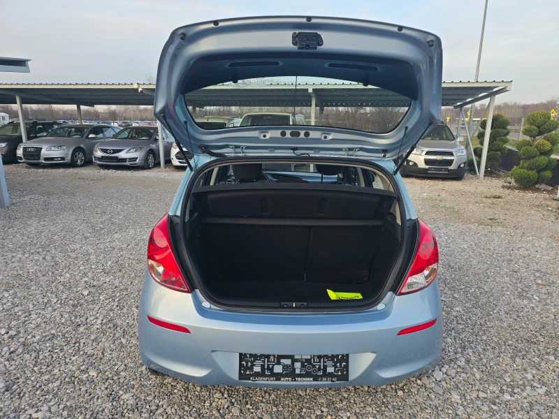 Hyundai I20 1.2 КЛИМАТИК РЕАЛНИ КИЛОМЕТРИ, снимка 14 - Автомобили и джипове - 52941963