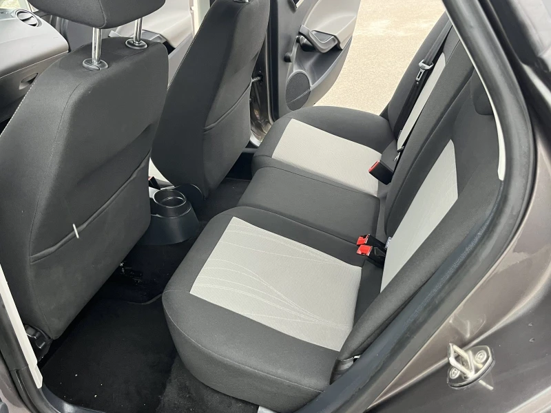 Seat Ibiza 1.2I 70кс. EURO 5 КЛИМАТИК, снимка 9 - Автомобили и джипове - 53432751