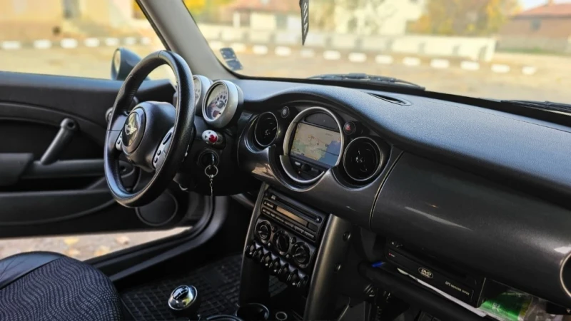 Mini Cooper, снимка 4 - Автомобили и джипове - 53455468