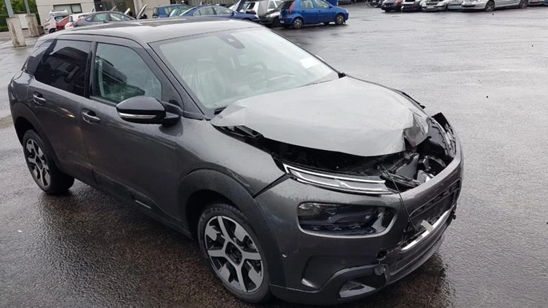 Citroen C4 Cactus 1.5 HDi, снимка 12 - Автомобили и джипове - 48320139