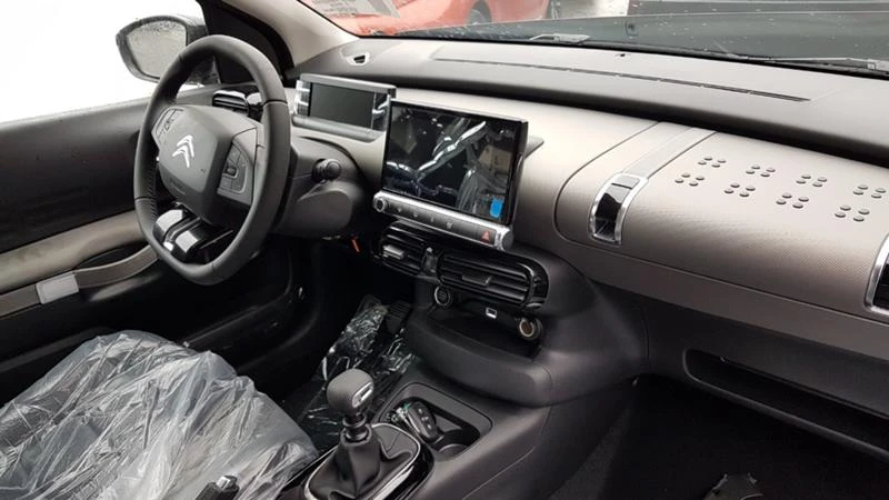 Citroen C4 Cactus 1.5 HDi, снимка 10 - Автомобили и джипове - 48320139